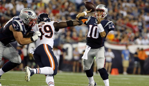 Aug 18, 2016; Foxborough, MA, USA; New England Patriots quarterback Jimmy Garoppolo (10) throws a pass for a two point conversion against the Chicago Bears in the second quarter at Gillette Stadium. Photo Credit: David Butler II-USA TODAY Sports