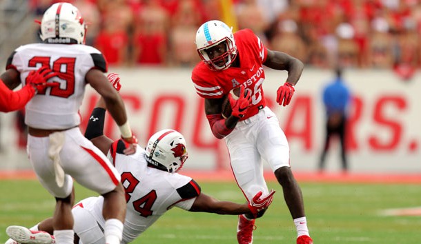 Sep 10, 2016; Houston, TX, USA; Houston Cougars wide receiver Steven Dunbar (88) returns a punt upfield against the Lamar Cardinals during the first quarter at TDECU Stadium. Photo Credit: Erik Williams-USA TODAY Sports