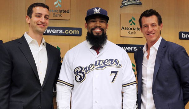 Nov 29, 2016; Milwaukee, WS, USA; Eric Thames is introduced as a Milwaukee Brewer by general manager David Stearns (left) and coach Craig Counsel (right) during a press conference in Milwaukee. Photo Credit: Rick Wood/Milwaukee Journal Sentinel via USA TODAY NETWORK