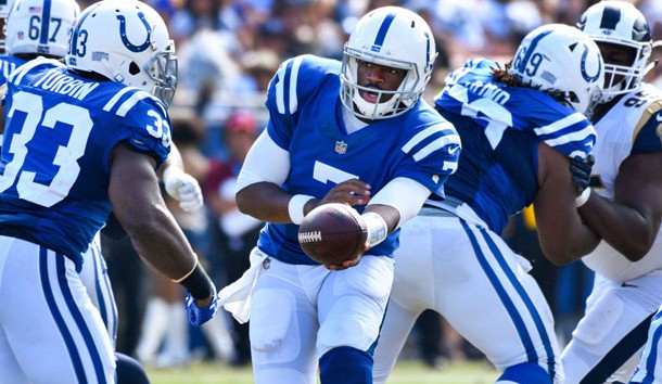 Sep 10, 2017; Los Angeles, CA, USA; Indianapolis Colts quarterback Jacoby Brissett hands off the ball to running back Robert Turbin (33) during the second half against the Los Angeles Rams at Los Angeles Memorial Coliseum. Photo Credit: Robert Hanashiro-USA TODAY Sports