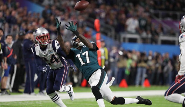 Feb 4, 2018; Minneapolis, MN, USA; Philadelphia Eagles wide receiver Alshon Jeffery (17) makes a catch against New England Patriots cornerback Stephon Gilmore (24) during the second quarter in Super Bowl LII at U.S. Bank Stadium. Photo Credit: Winslow Townson-USA TODAY Sports