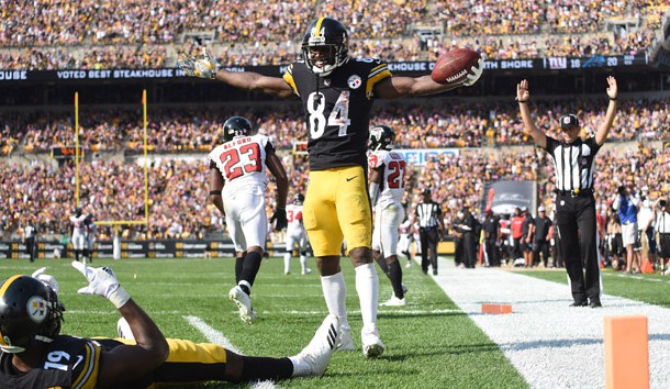 Oct 7, 2018; Pittsburgh, PA, USA; Pittsburgh Steelers wide receiver Antonio Brown (84) and wide receiver JuJu Smith-0Schuster (19) celebrate a fourth quarter touchdown against the Atlanta Falcons at Heinz Field. The Steelers won 41-17. Photo Credit: Philip G. Pavely-USA TODAY Sports