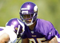 Vikings' Childs suffers major injuries; Reid to coach