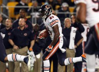 Bears roll thanks to five Steelers turnovers