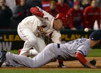 Cardinals beat Sox on controversial call 