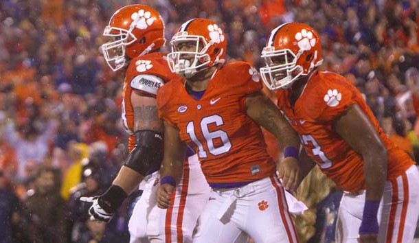 The Clemson Tigers top the first College Football Playoff poll.  (Joshua S. Kelly-USA TODAY Sports)