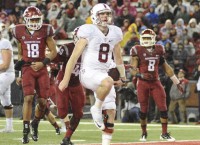 Pac-12 Notebook: Veteran QBs leading the way