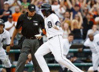 MLB Recaps: Tigers win wild one in 10th