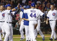 Rizzo's walk-off walk caps Cubs' 10th win in row