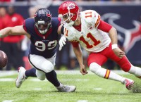 NFL Notes: Watt's season-ending injury confirmed