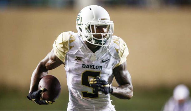 Sep 16, 2016; Houston, TX, USA; Baylor Bears wide receiver KD Cannon (9) scores a touchdown on a reception during the fourth quarter against the Rice Owls at Rice Stadium. Photo Credit: Troy Taormina-USA TODAY Sports