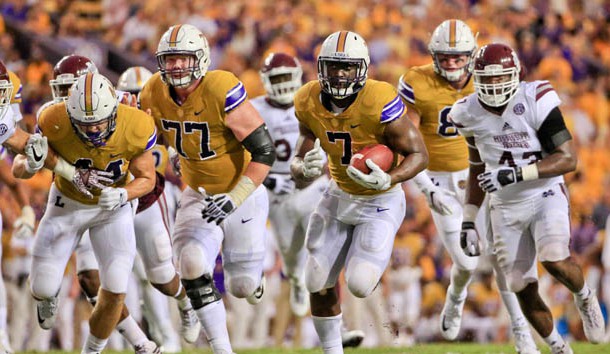 Sep 17, 2016; Baton Rouge, LA, USA;  LSU Tigers running back Leonard Fournette (7) scores a touchdown against the Mississippi State Bulldogs during the second quarter of a game at Tiger Stadium. Photo Credit: Derick E. Hingle-USA TODAY Sports