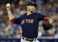 Porcello notches 20th win as Red Sox rout Blue Jays