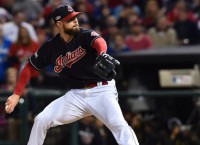 Lindor, Kluber power Indians to Game 1 win