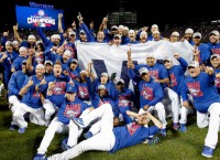 Cubs shut out Dodgers to advance to World Series