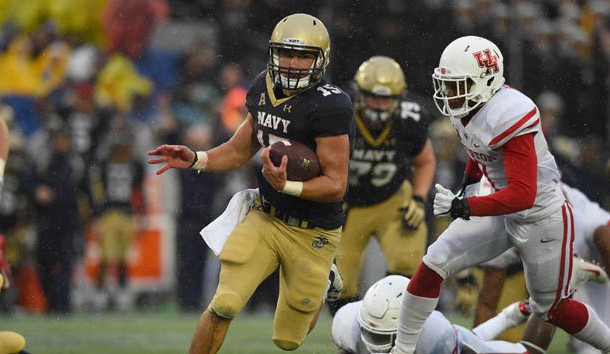 Oct 8, 2016; Annapolis, MD, USA;  Navy Midshipmen quarterback Will Worth (15) runs during the first quarter against the Houston Cougars at Navy Marine Corps Memorial Stadium. Photo Credit: Tommy Gilligan-USA TODAY Sports