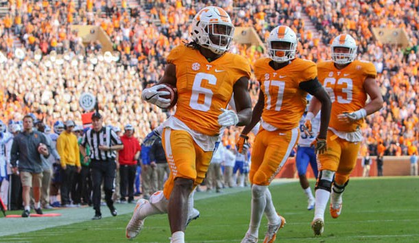 Nov 12, 2016; Knoxville, TN, USA; Tennessee Volunteers running back Alvin Kamara (6) runs for a touchdown against the Kentucky Wildcats during the fourth quarter at Neyland Stadium. Tennessee won 49 to 36. Photo Credit: Randy Sartin-USA TODAY Sports