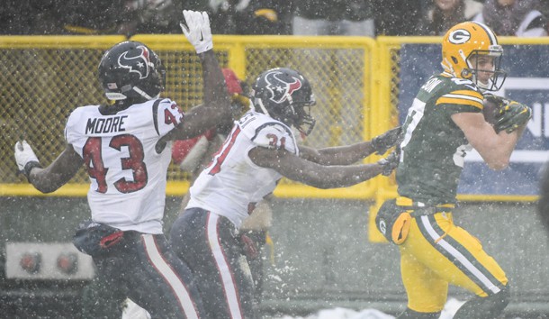 Dec 4, 2016; Green Bay, WI, USA;  Green Bay Packers wide receiver Jordy Nelson (87) catches a touchdown pass against Houston Texans cornerback Charles James II (31) and safety Corey Moore (43) in the fourth quarter at Lambeau Field. Photo Credit: Benny Sieu-USA TODAY Sports