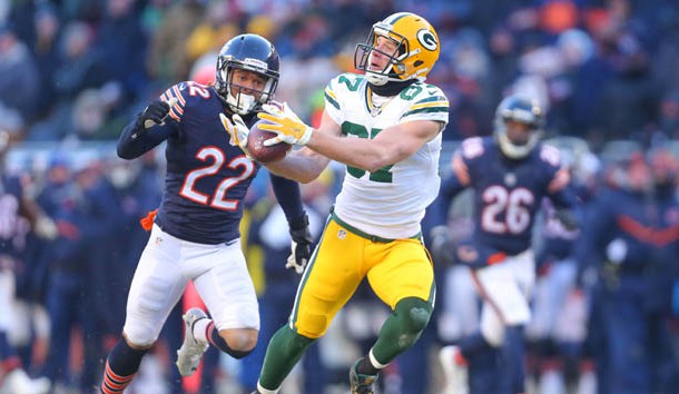 Dec 18, 2016; Chicago, IL, USA; Green Bay Packers wide receiver Jordy Nelson (87) catches a 60 yard pass from quarterback Aaron Rodgers (not pictured) with Chicago Bears cornerback Cre'von LeBlanc (22) defending late in the second half at Soldier Field. Green Bay won 30-27. Photo Credit: Dennis Wierzbicki-USA TODAY Sports