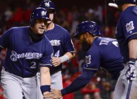 MLB Recaps: Brewers, Reds win in 10th