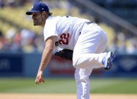 Dodgers' Kershaw beats Royals for 14th win