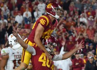 No. 4 USC holds off Texas in 2 OTs