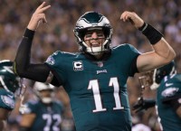Wentz carves up Redskins as Eagles win 5th in row