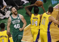 NBA Recaps: Celtics extend win streak to 10
