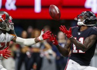 NFL Recaps: Falcons WR Jones torches Bucs in win