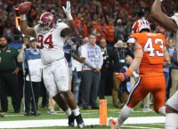 Bama's defense dominates Clemson in CFP semis