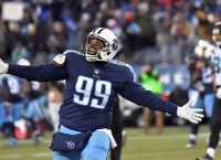 Broncos acquire DT Casey from Titans