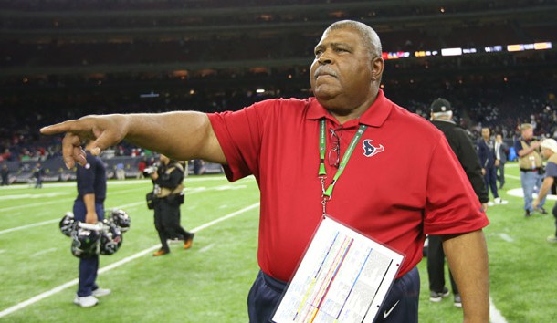 Jan 7, 2017; Houston, TX, USA; Houston Texans defensive coordinator Romeo Crennel after the game against the Oakland Raiders  in the AFC Wild Card playoff football game at NRG Stadium. The Texans beat the Raiders 27-14. Photo Credit: Matthew Emmons-USA TODAY Sports