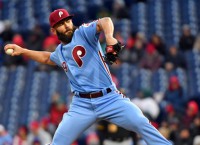Reports: Arrieta agrees to 1-year deal with Cubs