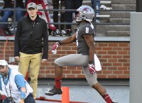 Winston’s Late TD Catch Helps Washington State Win