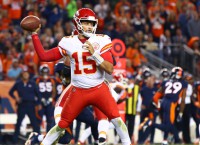 Chiefs' Mahomes excels after making adjustments