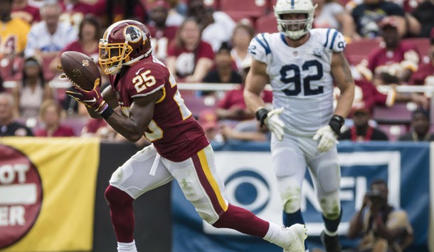 Sep 16, 2018; Landover, MD, USA;  Washington Redskins running back Chris Thompson (25) makes a catch against the Indianapolis Colts during the second half at FedEx Field. Photo Credit: Scott Taetsch-USA TODAY Sports