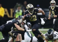 Saints rally to beat Eagles behind Brees, defense