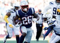 Patriots use all-around effort to steamroll Chargers