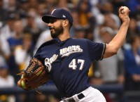 White Sox agree to 1-year deal with LHP Gonzalez