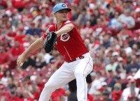 Red-hot Reds look to extend Brewers' skid