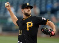Pirates hope Lyles can reverse fortunes vs. Reds