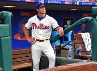 Giants hire Kapler to be next manager