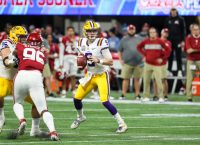 LSU QB Burrow wins Manning Award