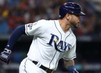 Reports: Padres send Renfroe to Rays for Pham