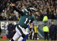 Eagles look to upset undefeated Steelers