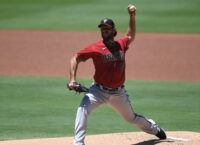 D-backs place P Bumgarner on IL with back strain
