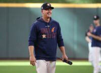 Tigers name Hinch manager