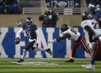 Kentucky takes on sizzling NC State in Gator Bowl