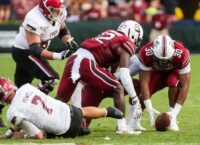 South Carolina's defense aims to stop Tennessee