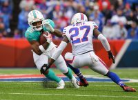 Texans, Dolphins bring long skids into Hapless Bowl